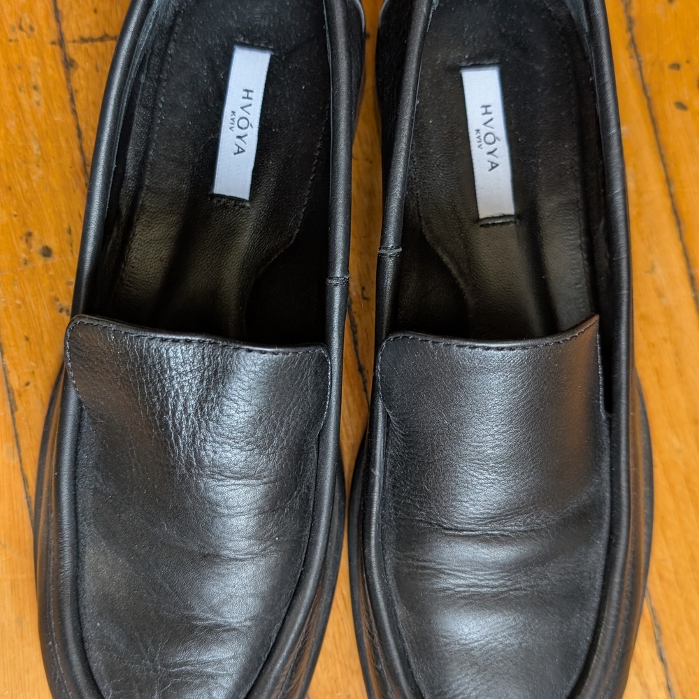 HVOYA kyiv Bowie Black Leather Loafers Sleek Slip-On Design - Picture 2 of 4